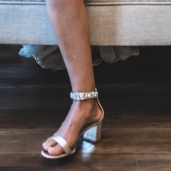 jewel badgley mischka katerina